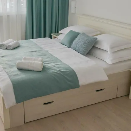 Gloria 1 Apartment